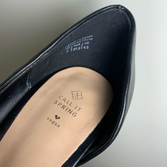 Classic black pumps - Picture 4 of 5